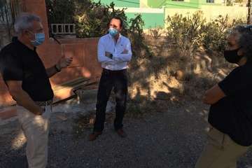 Vías y Obras estudia junto a los vecinos alternativas para culminar la urbanización de Piletillas/TA.